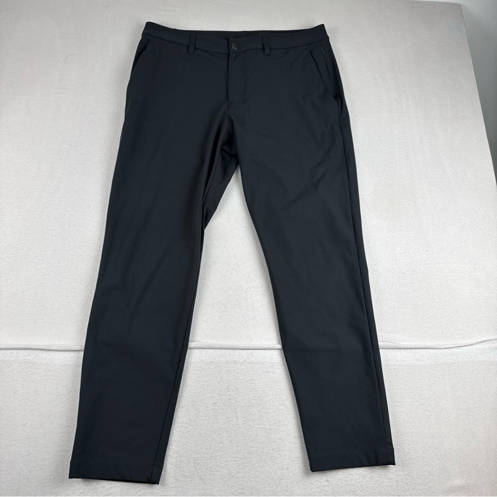 Lululemon Mens Black ABC Pant  fits 34*28 Athleisure Gym Athletic Performance